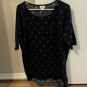 Black and purple large irma lularoe tee